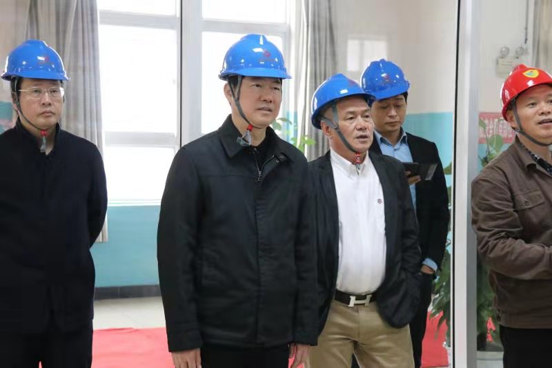 福建省十二届人大法造委员会主任委员一行到我司参观调研